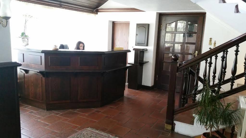 Hotel Zur Traube Moglingen エクステリア 写真